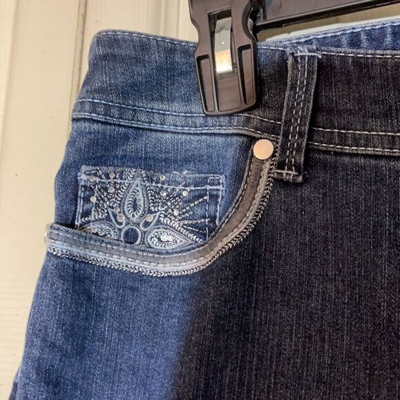 Christopher & Banks Tapered Leg Jeans Sequins 8 - Picture 7 of 16